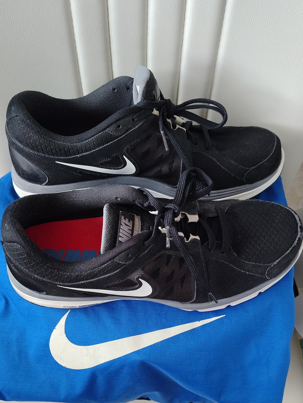 Nike Black Men's Athletic Sneakers with White Swoosh